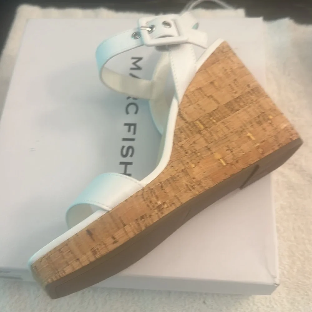 NIB Marc Fisher Lukey White platform wedge dress sandals women size 9.5